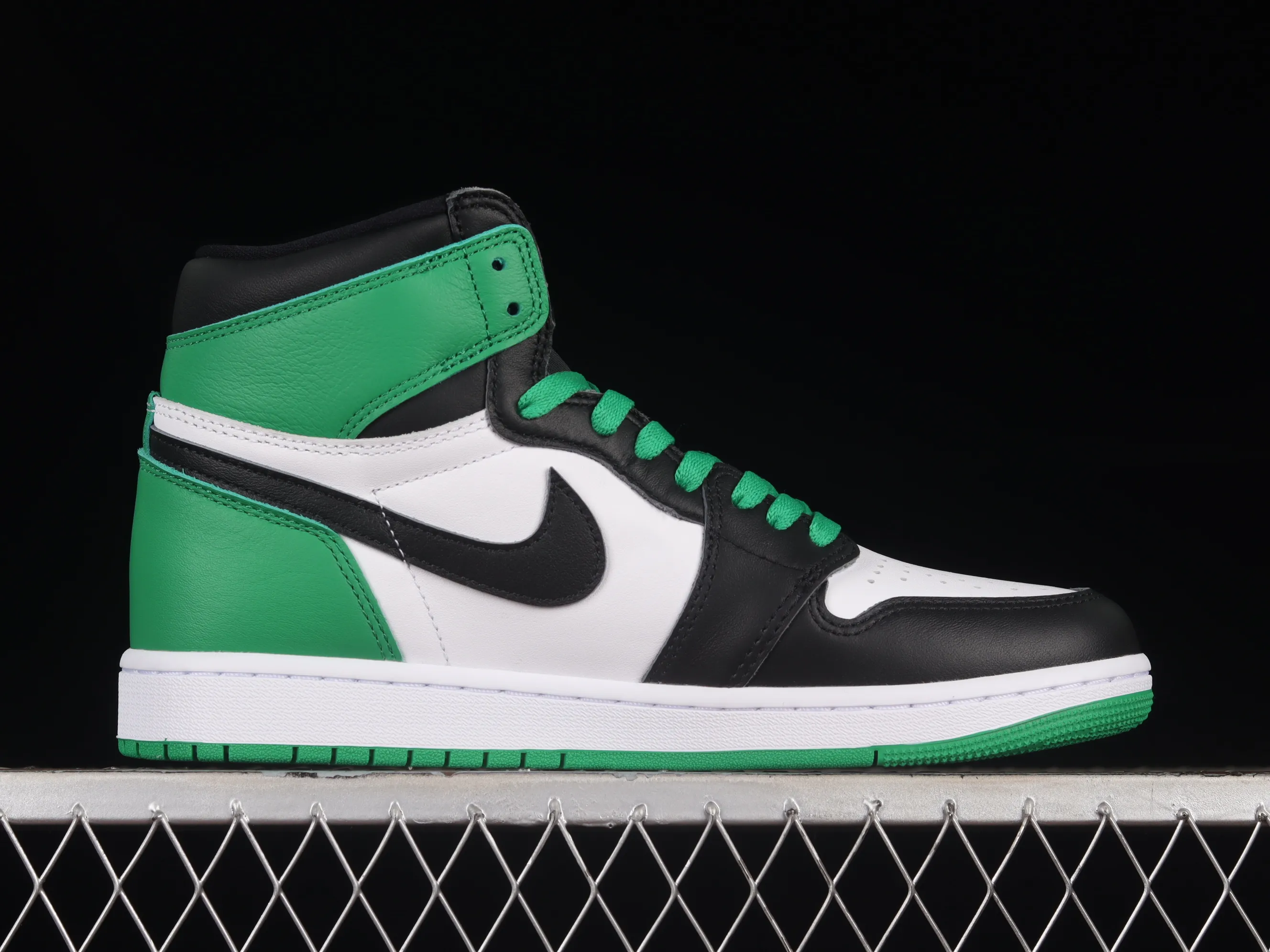All categories Air Jordan Jordan series basketball shoes Air Jordan 1 High LJR version Air Jordan 1 High OG "Lucky Green" AJ1 Joe 1 Celtics Black Green Toe DZ5485-031